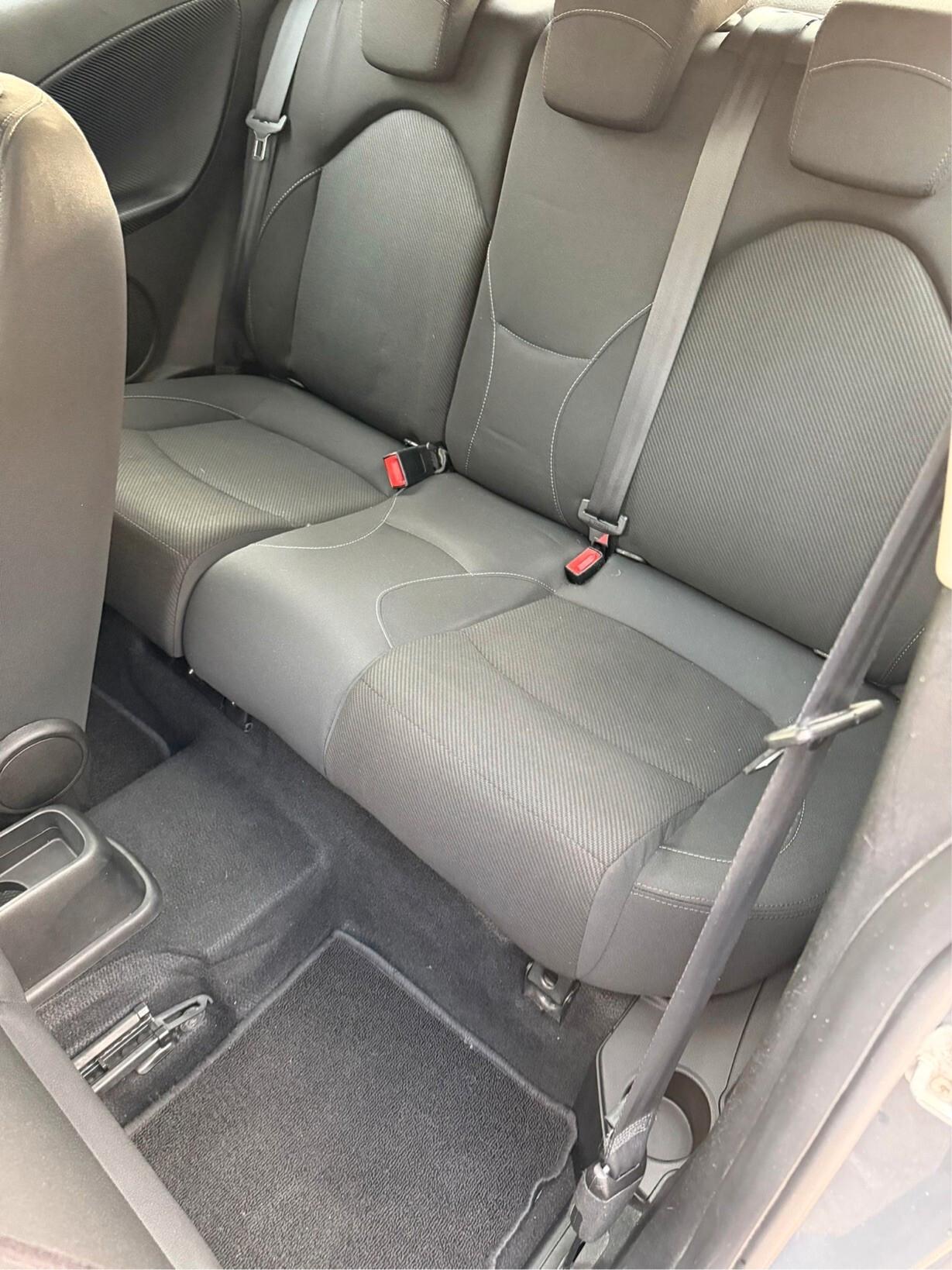 Alfa Romeo MiTo 1.6 JTDm-2 S&S Distinctive Sport Pack