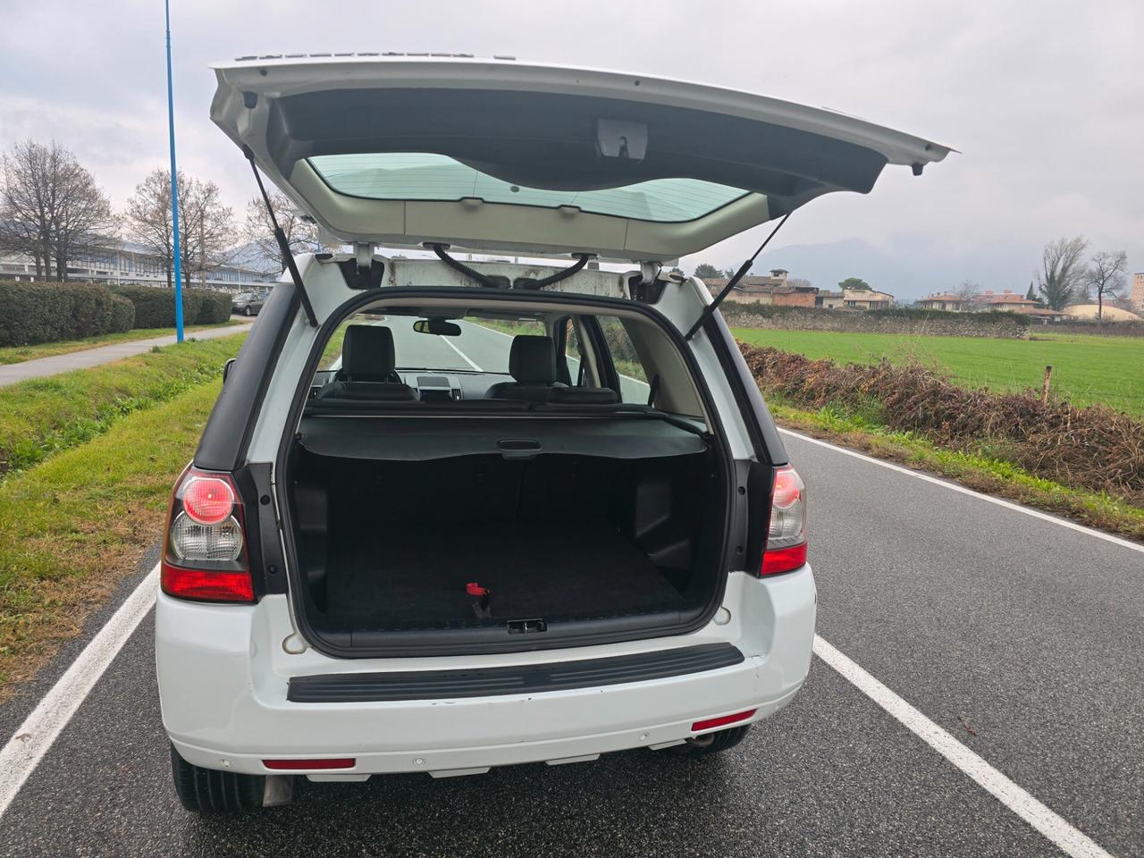 LAND ROVER FREELANDER 4×4 AUTOMATICO