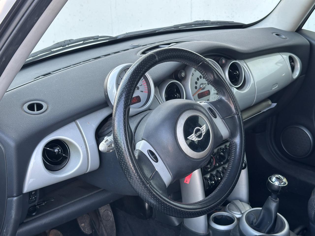 Mini 1.6 16V Cooper Neopatentati