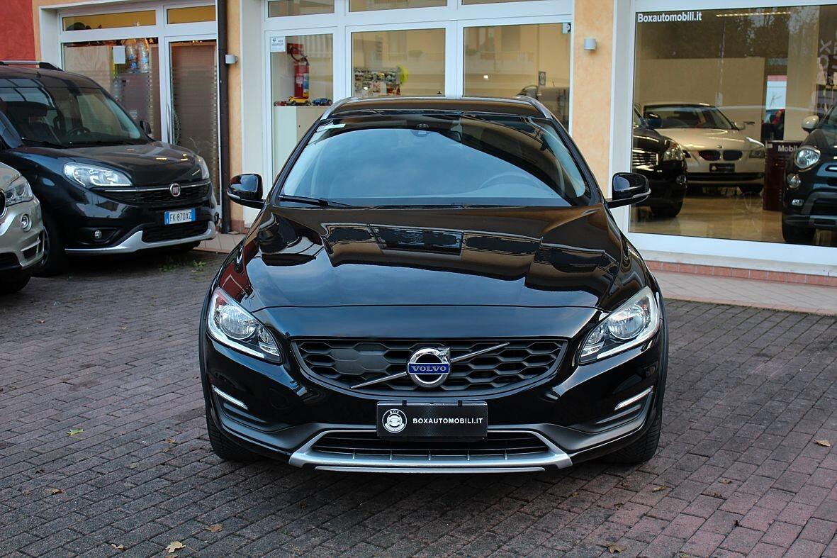 Volvo V60 Cross Country V60 Cross Country D3 Geartronic Kinetic