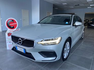 Volvo V60 B4 2.0 197 CV Geartronic Momentum Business Pro