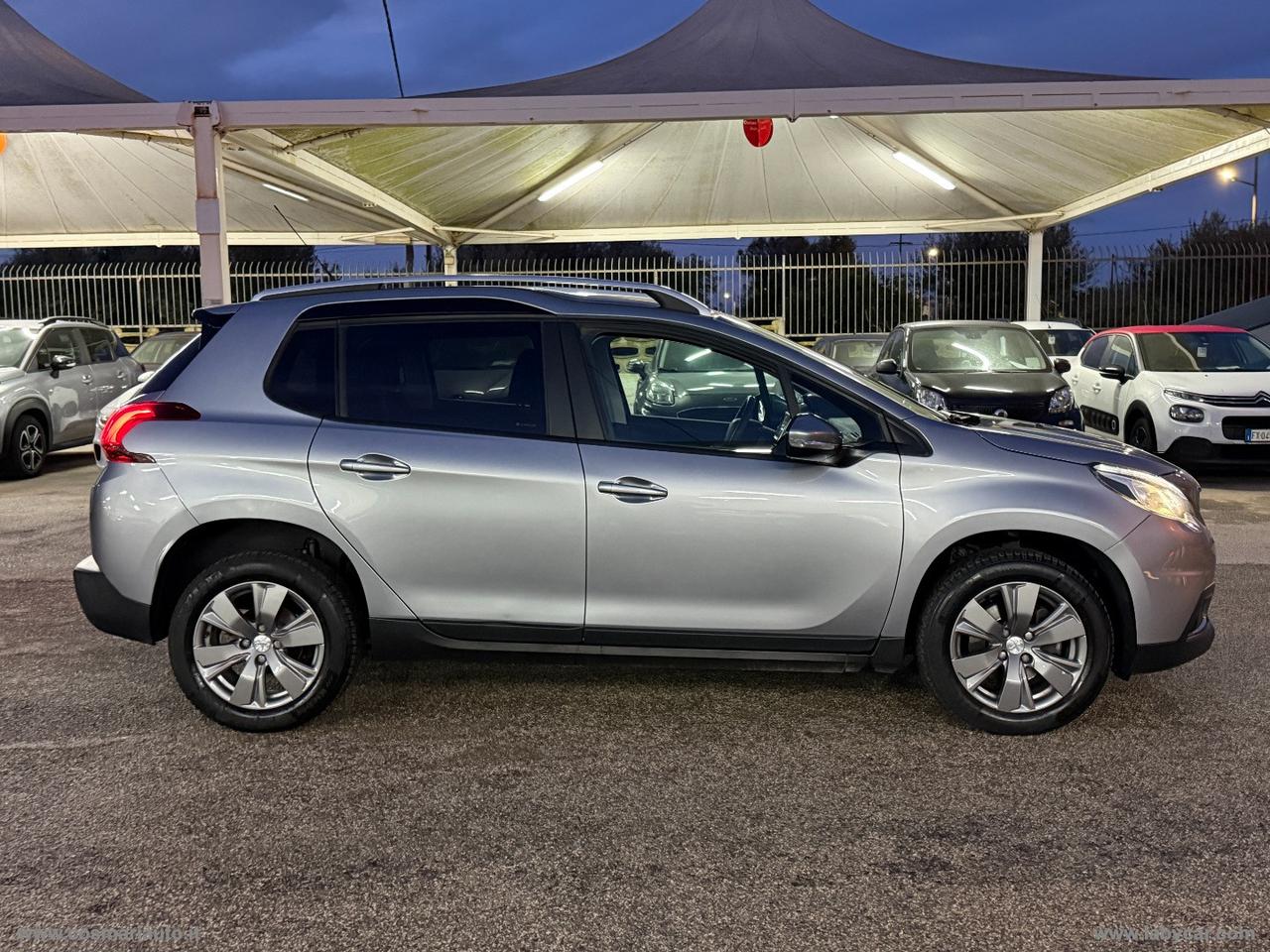 PEUGEOT 2008 BlueHDi 100 S&S Allure