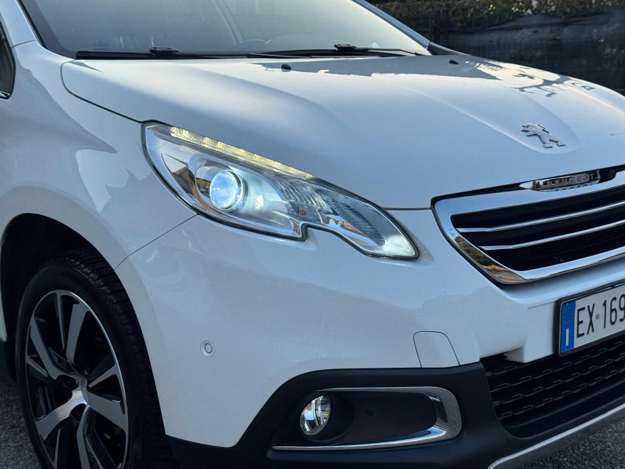 Peugeot 2008 1.6 e-HDi 92 CV Stop&Start Urban Cross