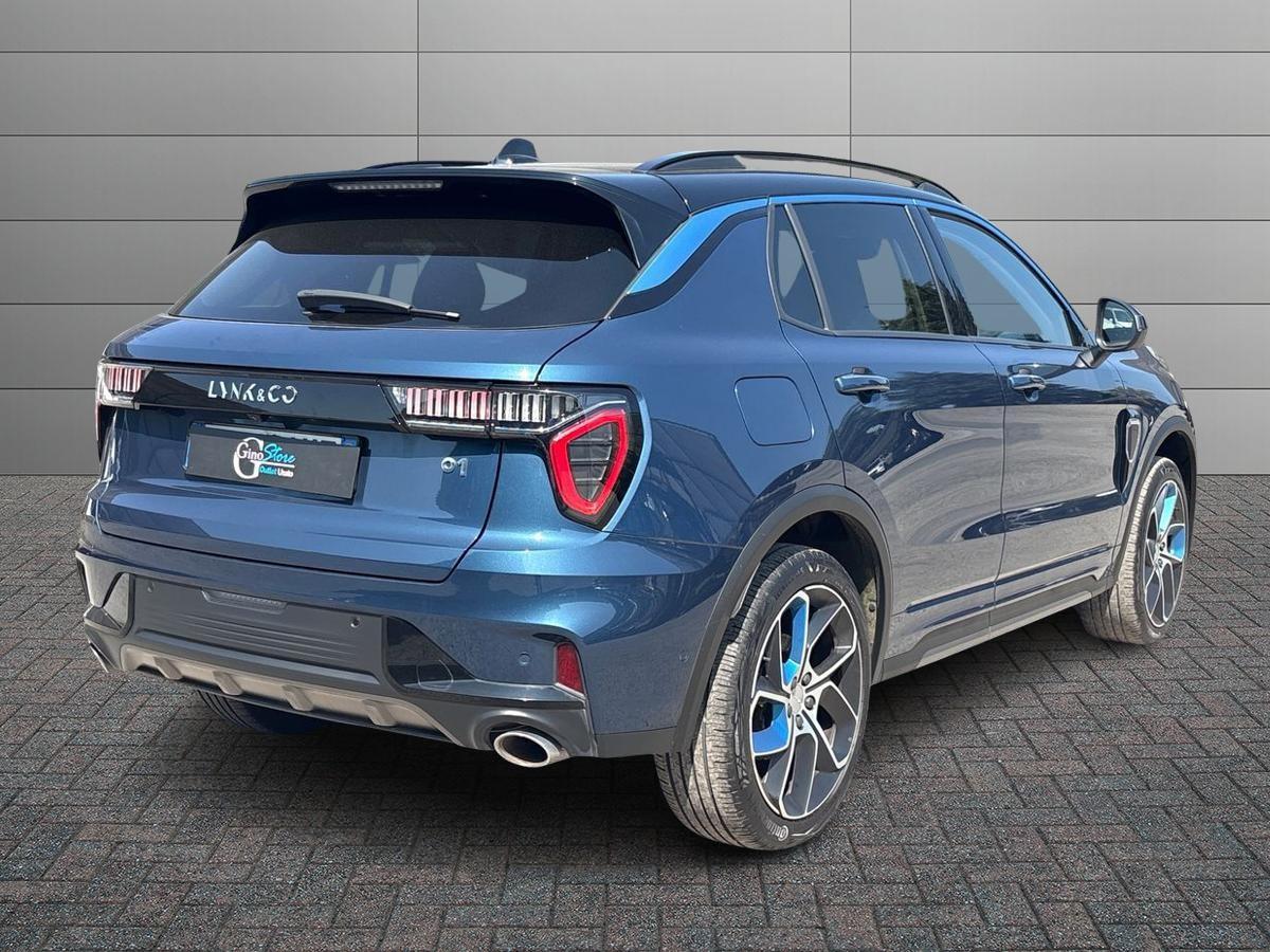 LYNK&CO 01 1.5 td phev auto