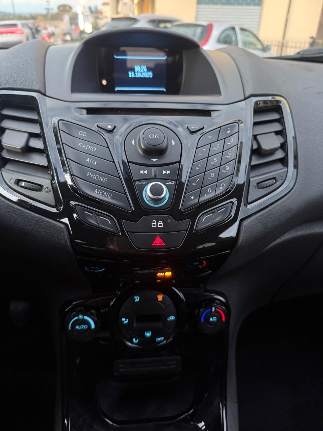 Ford Fiesta 1.5 TDCi 75CV 5 porte Titanium garanzia