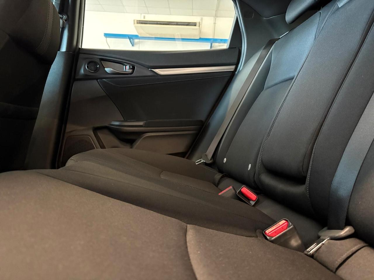 Honda Civic ELEGANCE NAVI 1.0T 5 porte 44000 KM