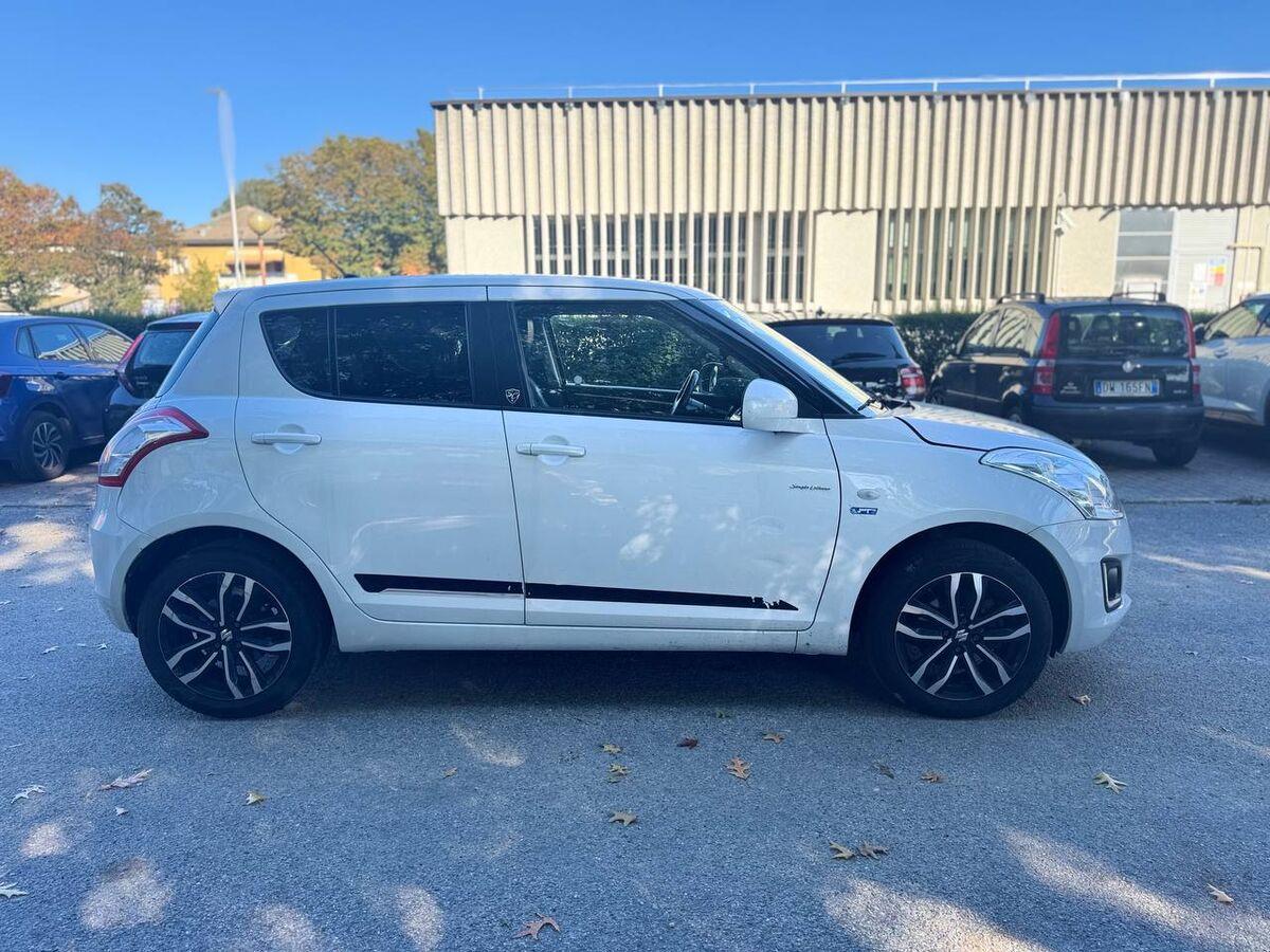 Suzuki Swift 5 Porte Swift 1.2 dualjet B-Top Snow s&s 4wd 5p E6