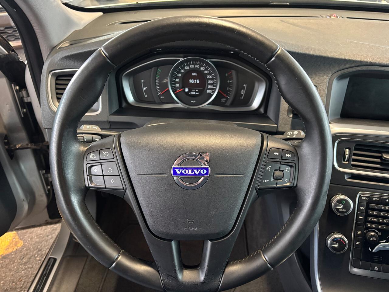 Volvo V60 1.6 84kw 115cv Momentum NEOPATENTATO