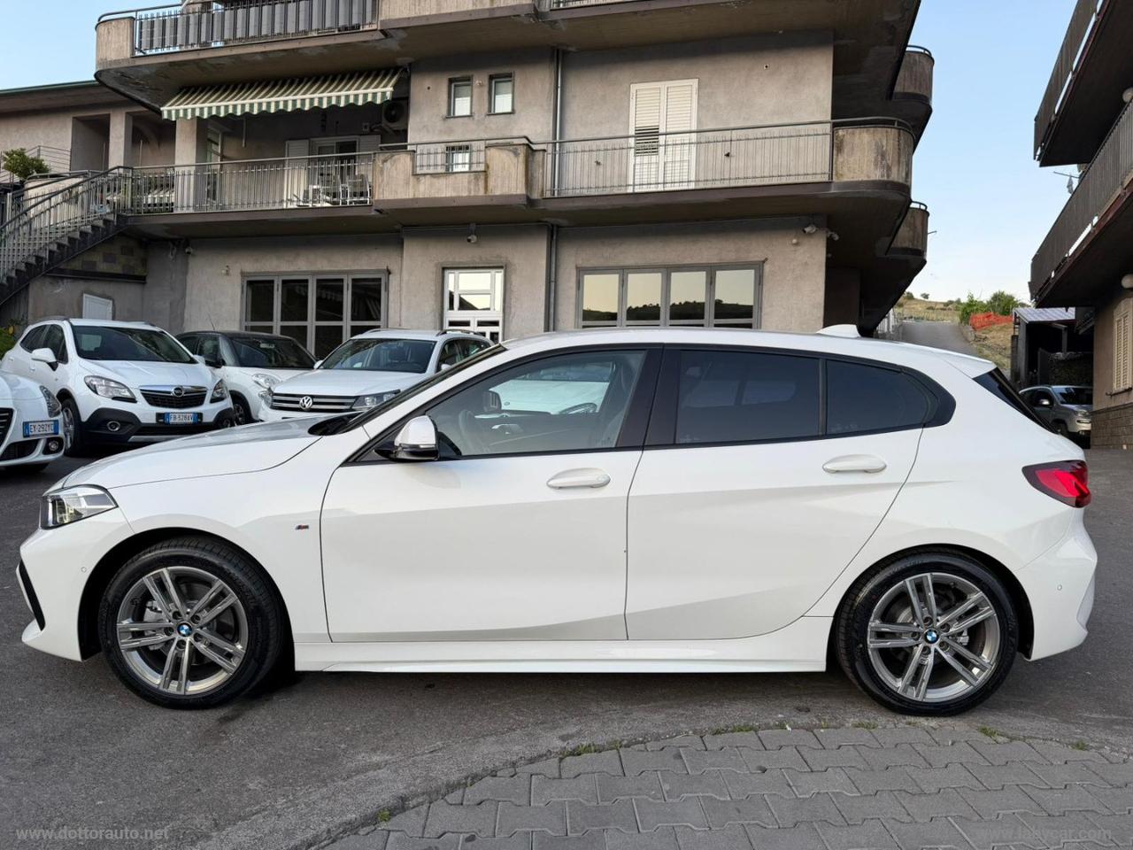 BMW 118d 5p. Business M-SPORT