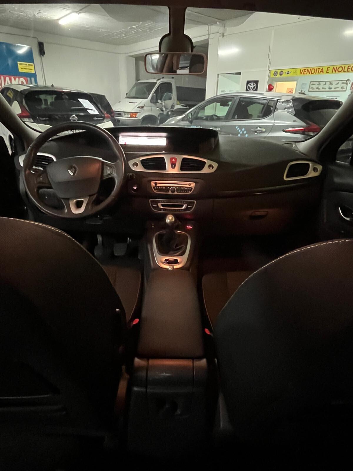 Renault Scenic X MOD 1.5 DCI LUXE SOLO 59.000 KM !!!!