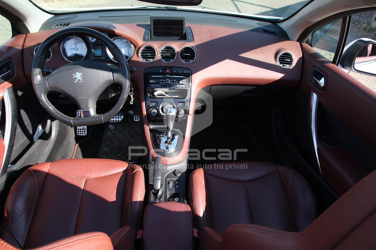 PEUGEOT 308 2.0 HDi 136CV CC aut. Féline