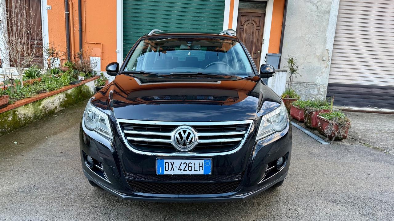 Volkswagen Tiguan 2.0 TDI DPF 4MOTION tiptronic Sport & Style