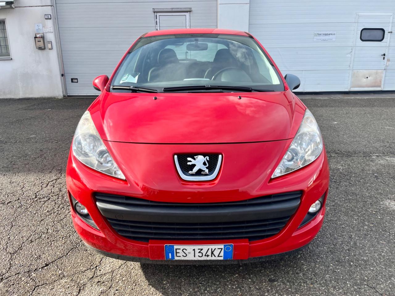 Peugeot 207 Plus 1.4hdi 106.000km 2013 3 porte per neopatentati