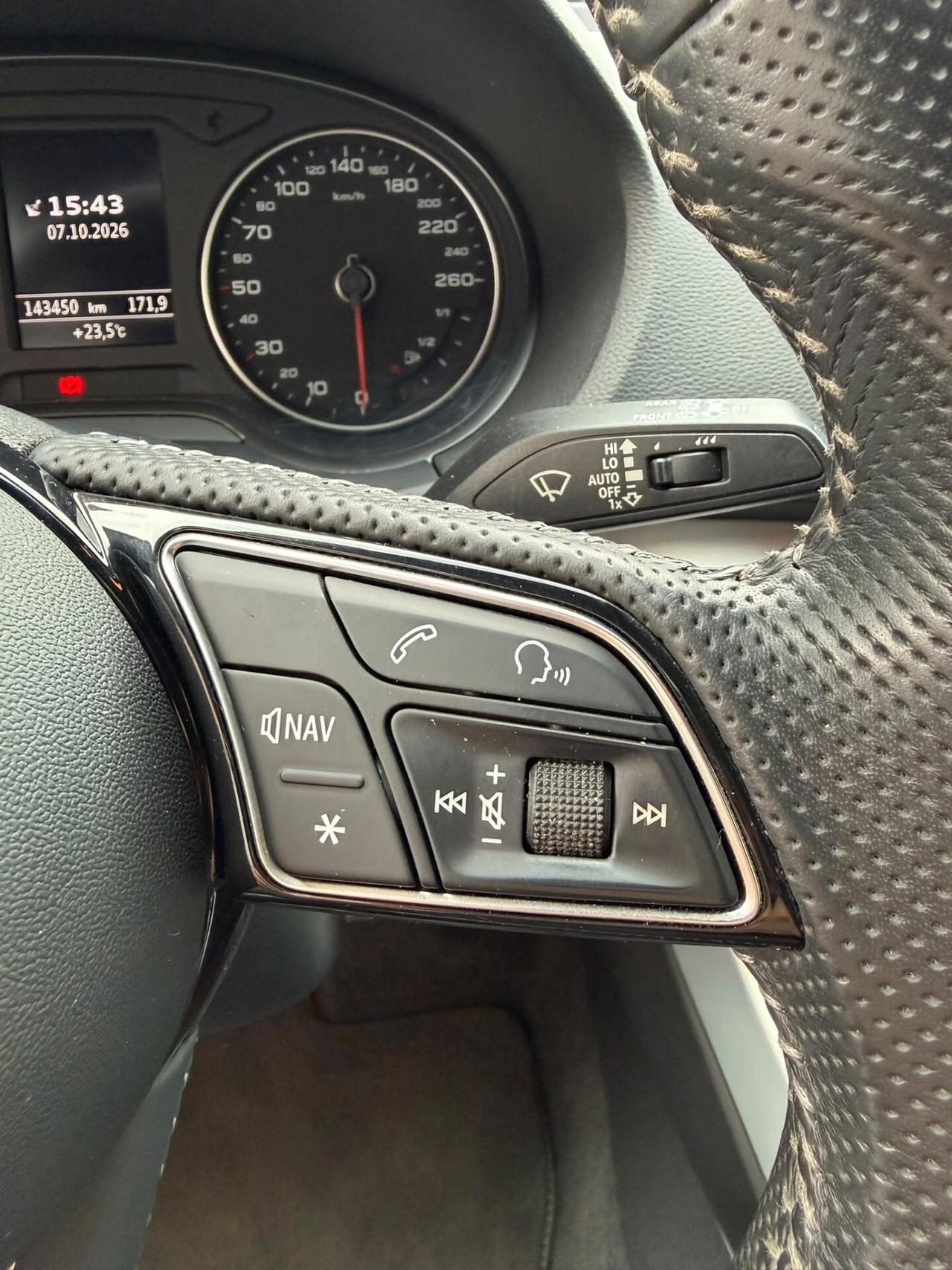 Audi Q2 30 TDI S line Edition Plus
