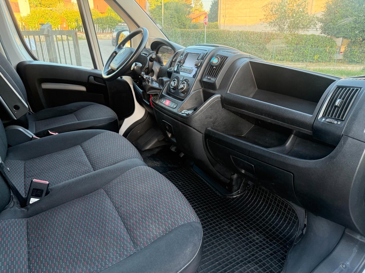 Citroen Jumper 33 BlueHDi 120 H2-L2