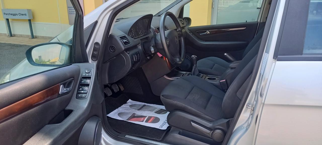 Mercedes-Benz Classe A 150 All. Elegance Benzina cc. 1.5 CV. 95 Cambio Manuale 5 Porte 5 Posti Utilizzabile anche per i Neopatentati.