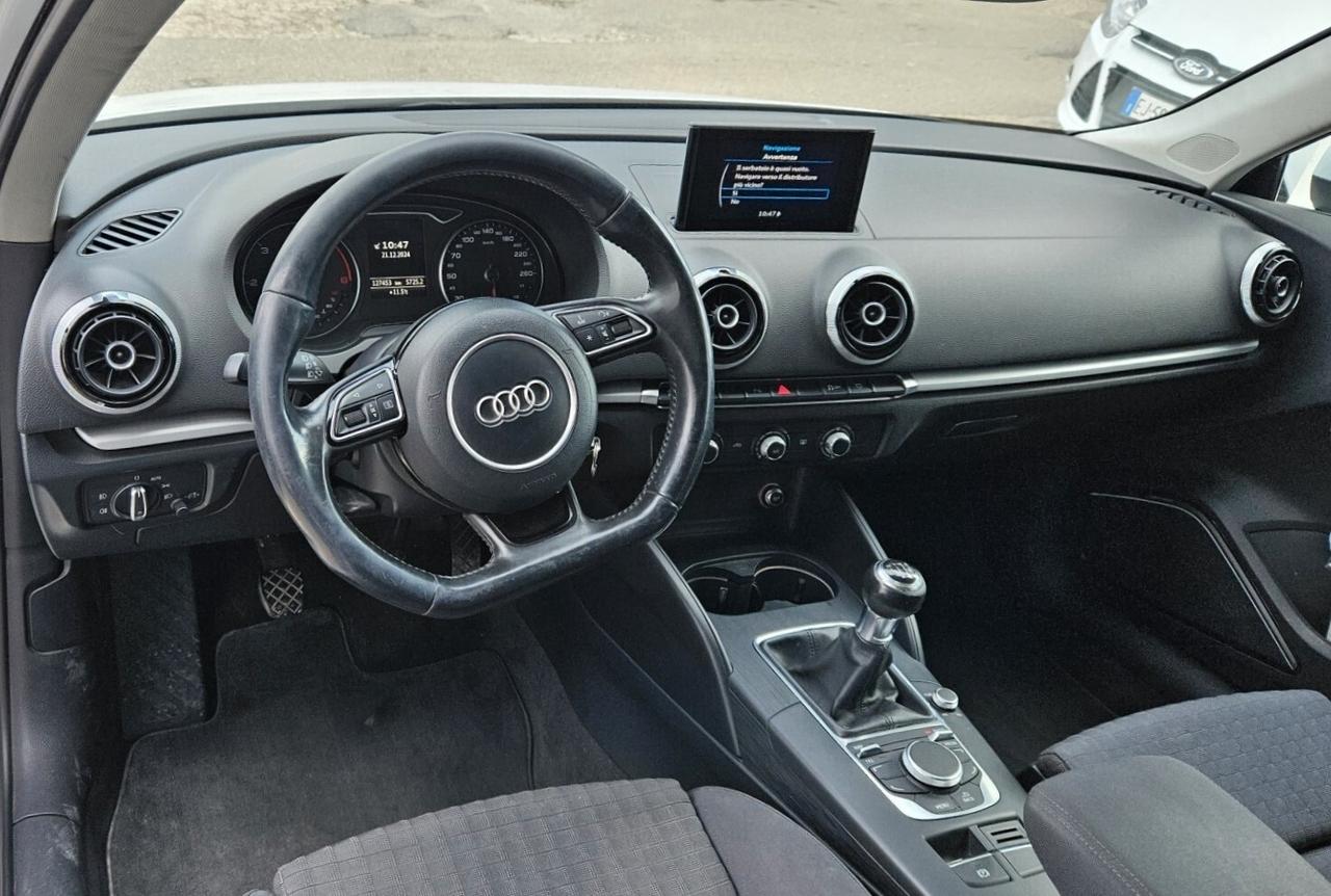 Audi A3 2.0 150CV S LINE - 2013