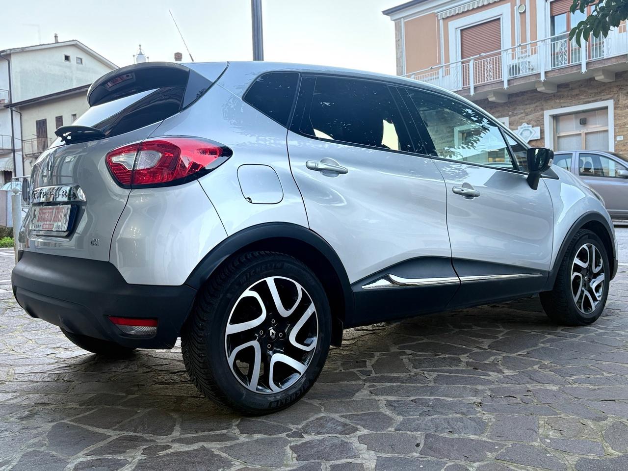 Renault Captur 1.5 dCi 90 CV EDC Energy R-Link LED
