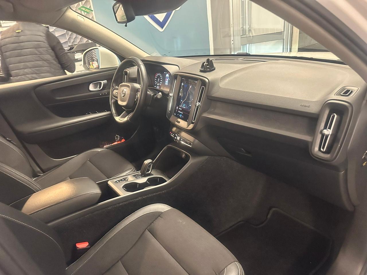 VOLVO XC40 D3 GEARTRONIC INSCRIPTION