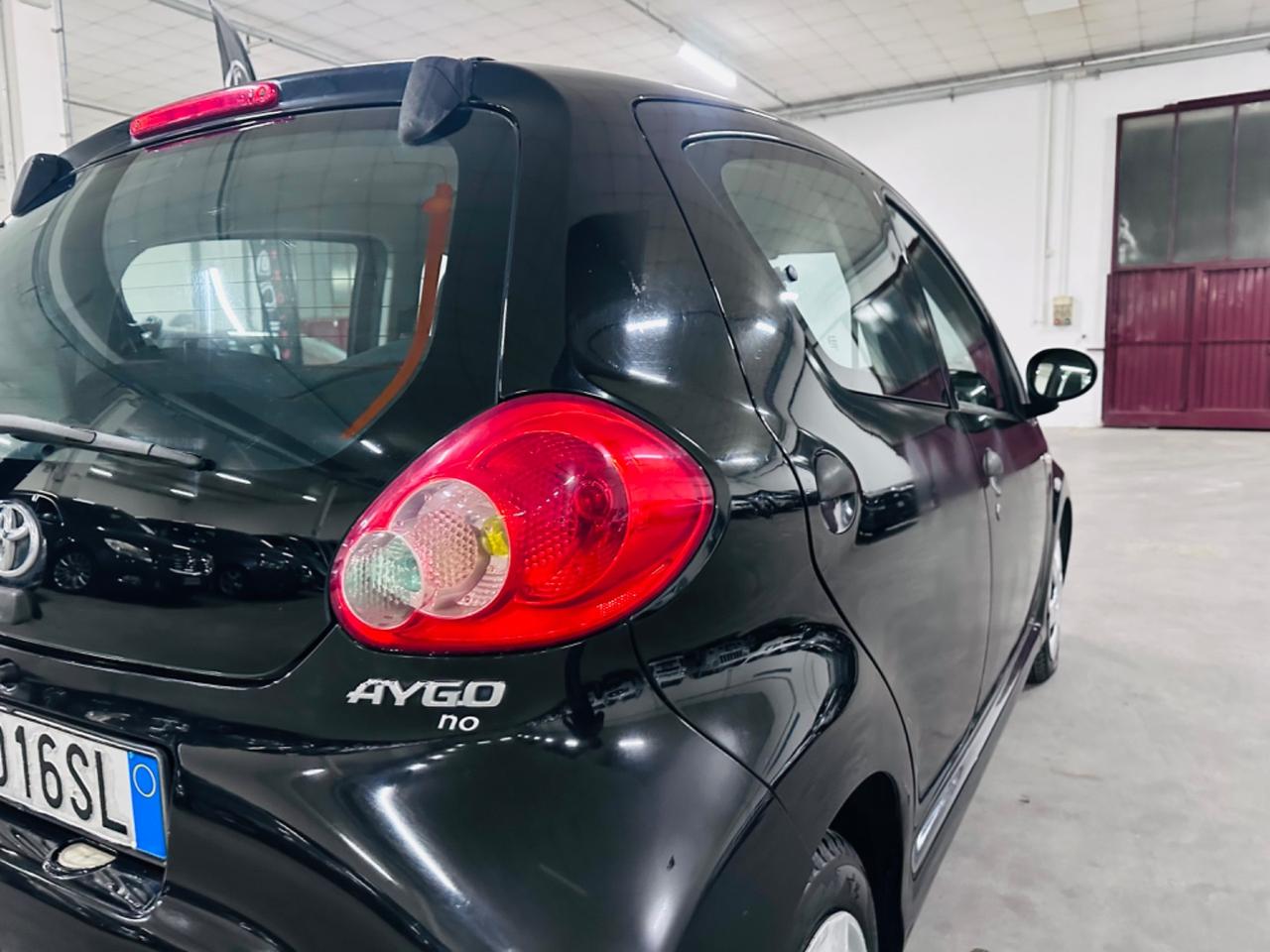 Toyota Aygo 1.0 12V VVT-i 5 porte