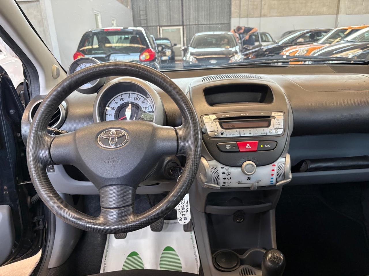 Toyota Aygo 1.0 12V VVT-i 5 porte Sol Red Edition