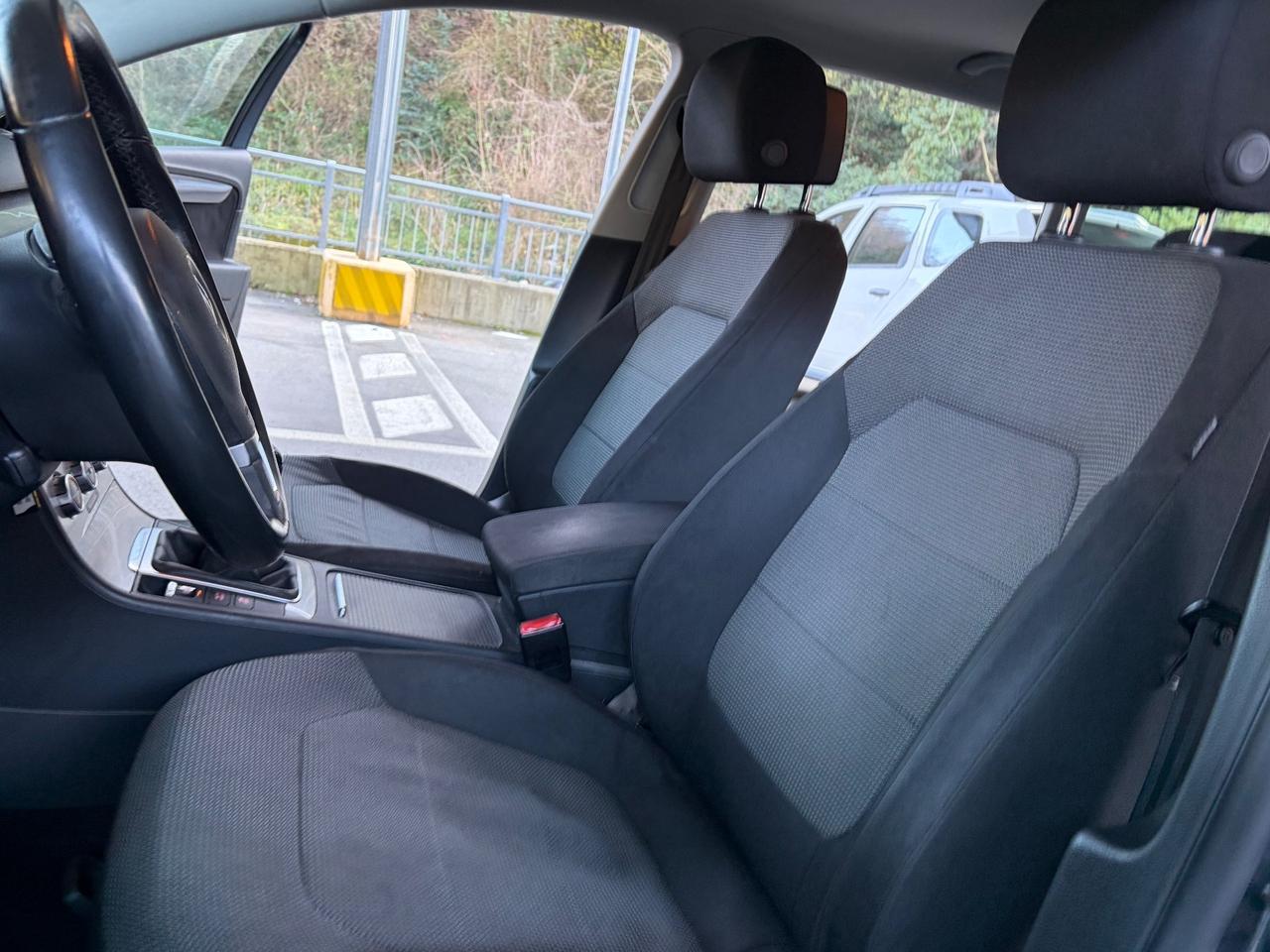 Volkswagen Passat Var. 2.0tdi 140cv manuale - 2013