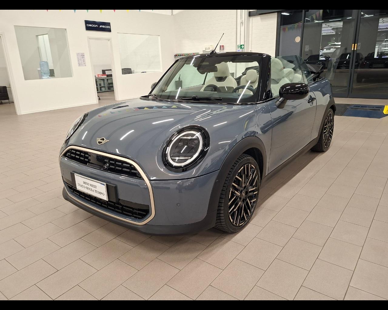 MINI Mini CooperCbr(F67) - Mini Cooper C Favoured Cabrio