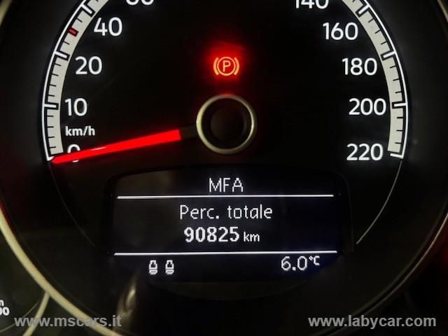VOLKSWAGEN 1.0 75 CV 5p. high up!