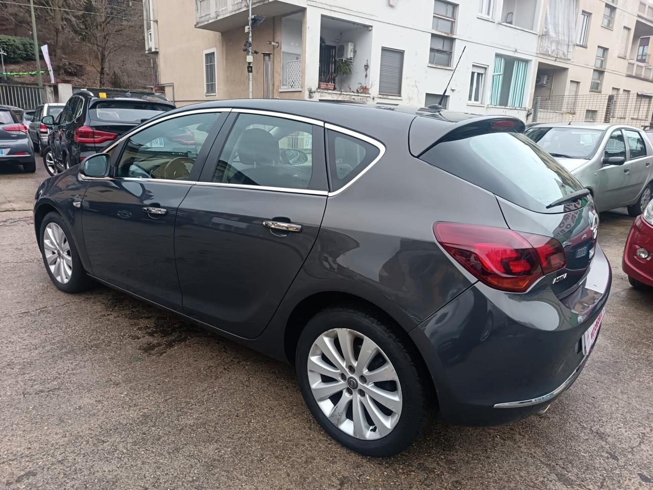 Opel Astra 1.4 Turbo 140CV 5 porte GPL Tech Cosmo