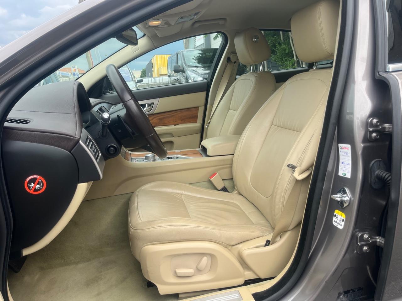 Jaguar XF 3.0 DS V6 Premium Luxury