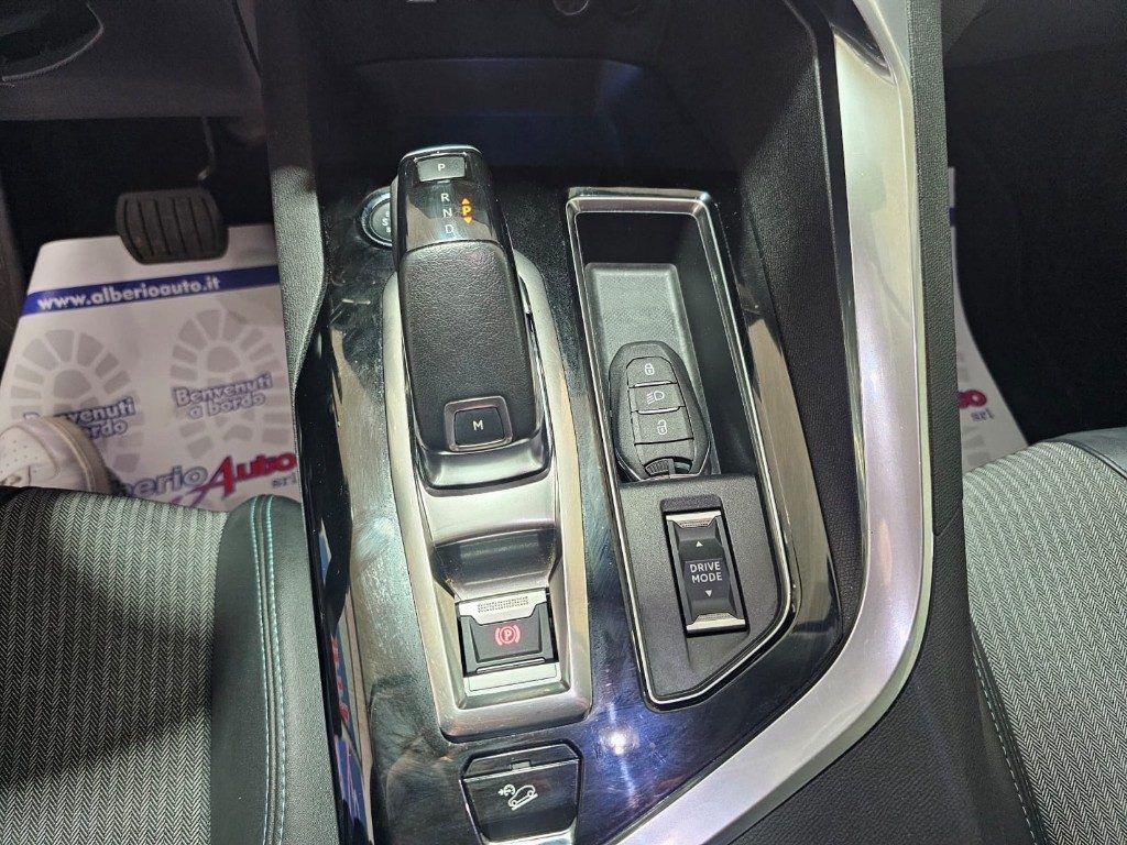 Peugeot 3008 BlueHDi 130 S&S EAT8 Allure