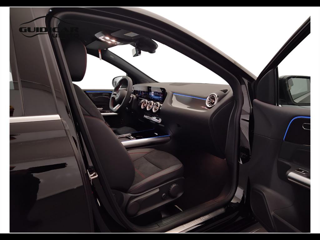 Mercedes-Benz Classe B - W247 2023 - B 180 d AMG Line Advanced Plus auto