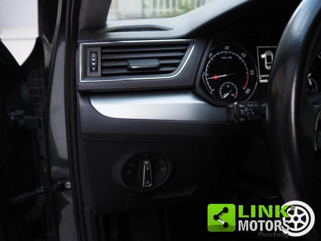 SKODA Superb 2.0 TDI DSG Wagon Executive