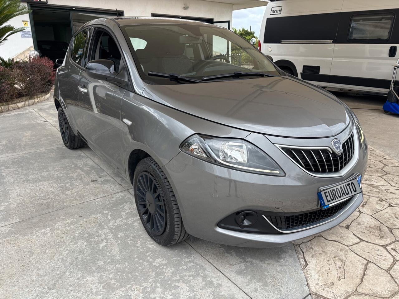 Lancia Ypsilon 1.2 69 CV GPL Alberta Ferretti-2022