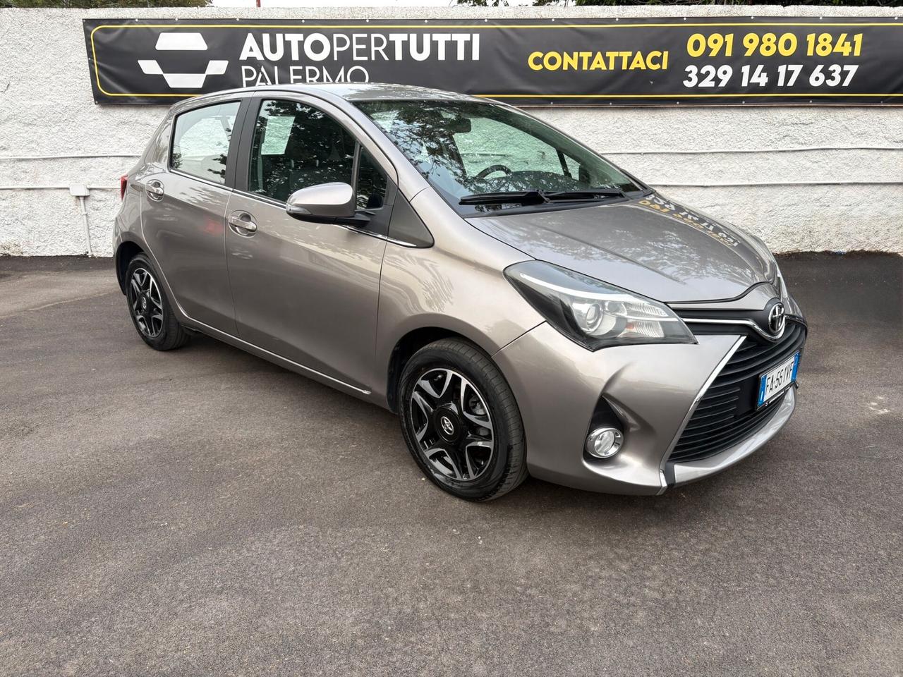 Toyota Yaris 1.0 5 porte Lounge