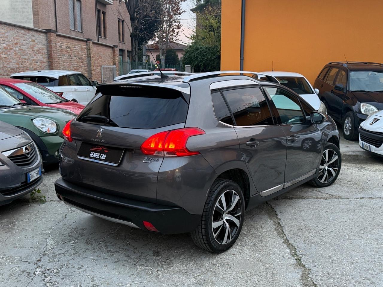 Peugeot 2008 1.6 e-HDi 115 CV Stop&Start Féline