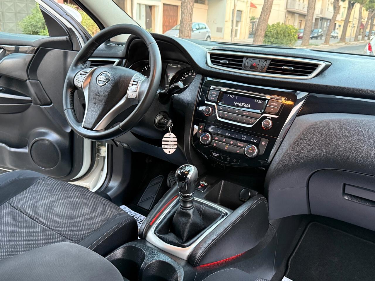 Nissan Qashqai 1.5 dCi Tekna *BIANCO PERLA - 2015