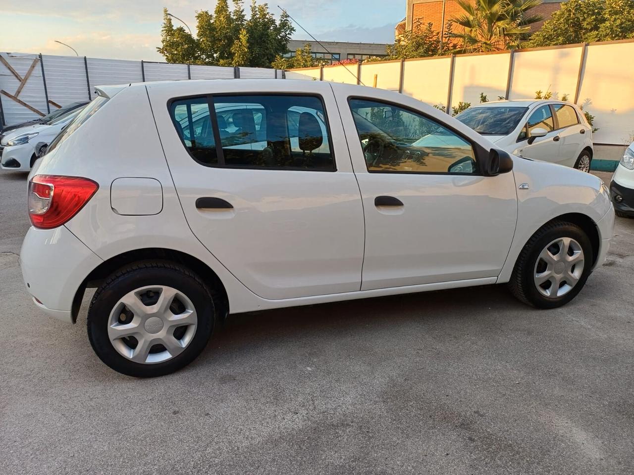 Dacia Sandero GPL DI SERIE - 2015