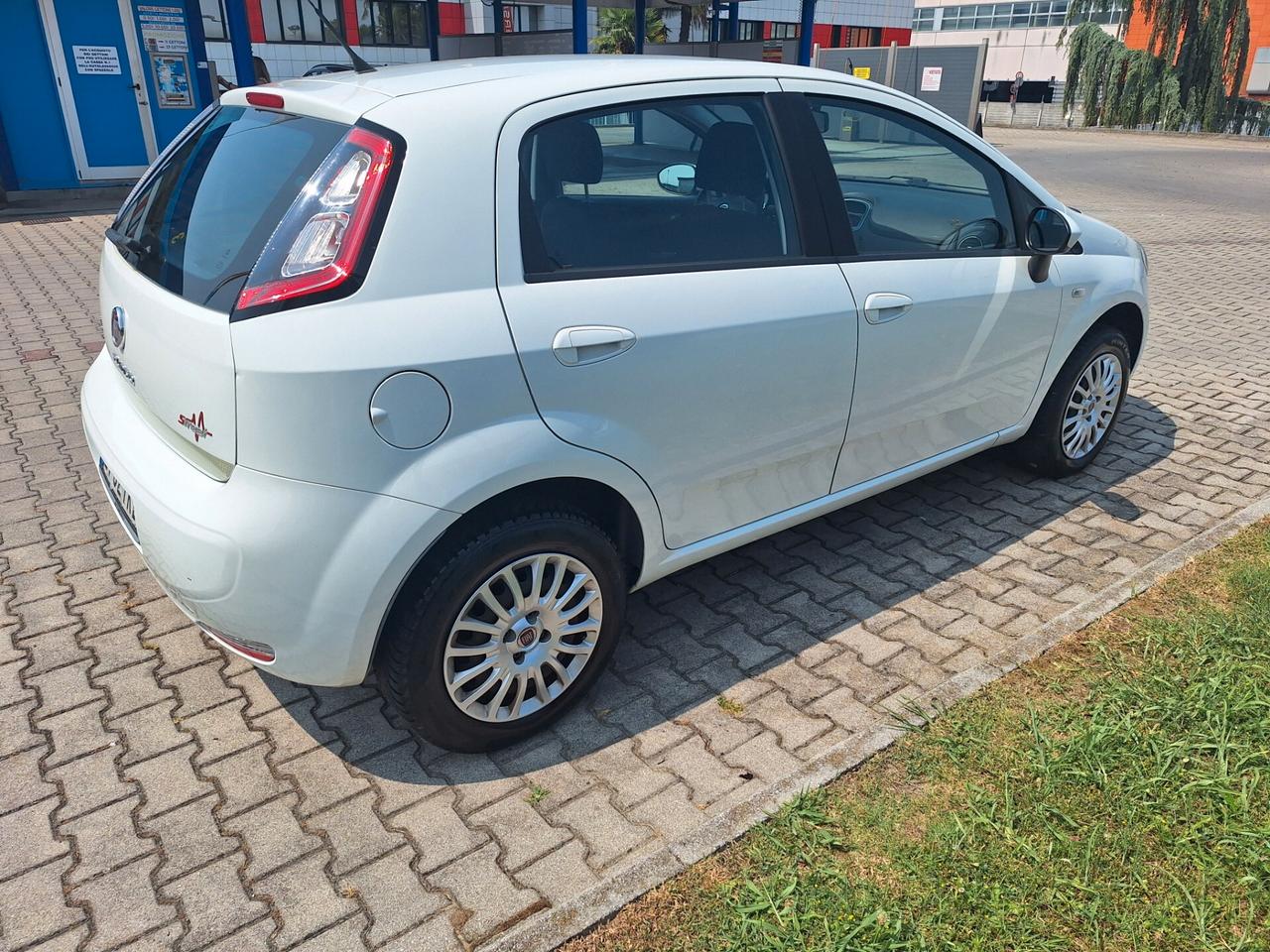 Fiat Punto 1.2 Benzina-Metano NEOPATENTATI 2014