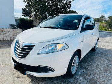 Lancia Ypsilon 1.2 - IDEALE X NEOPATENTATI - 2011