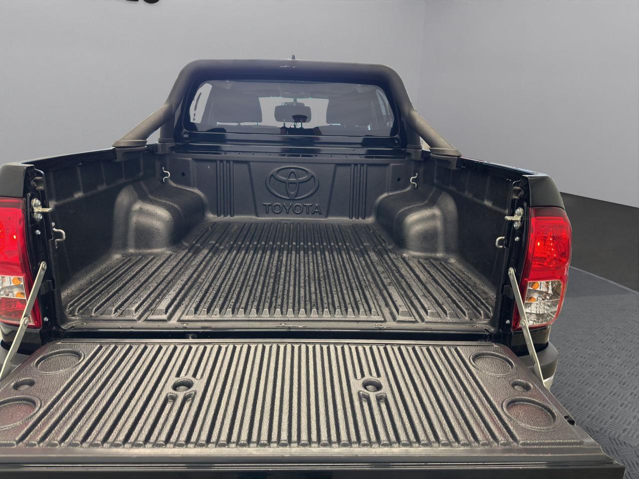 Toyota Hilux 2.4 d-4d double cab Lounge 4wd