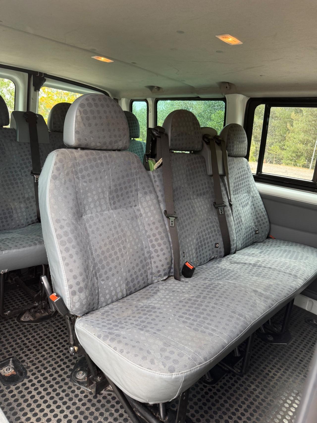 Ford transit 9 posti