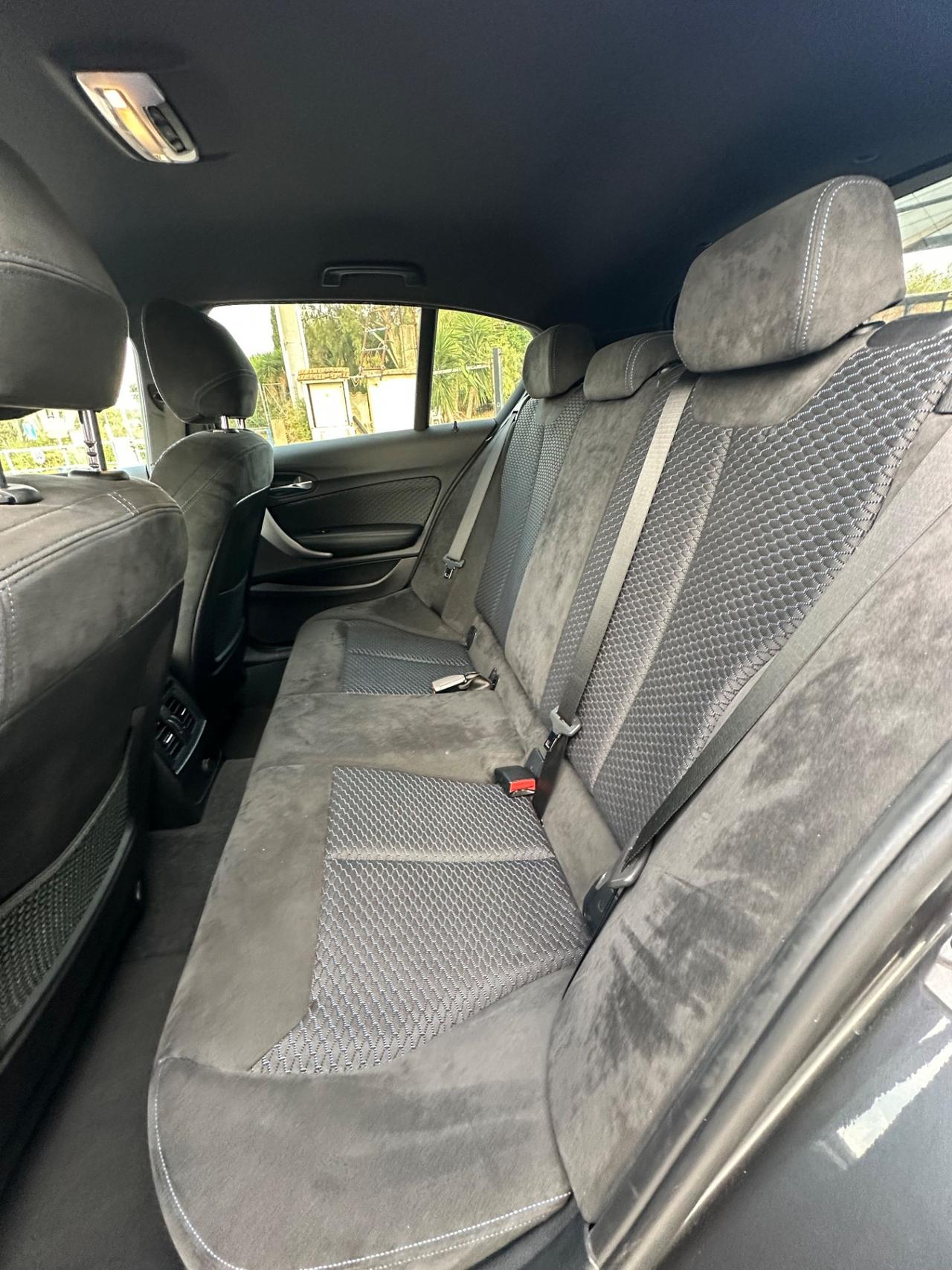 Bmw 118 118d 5p. Msport