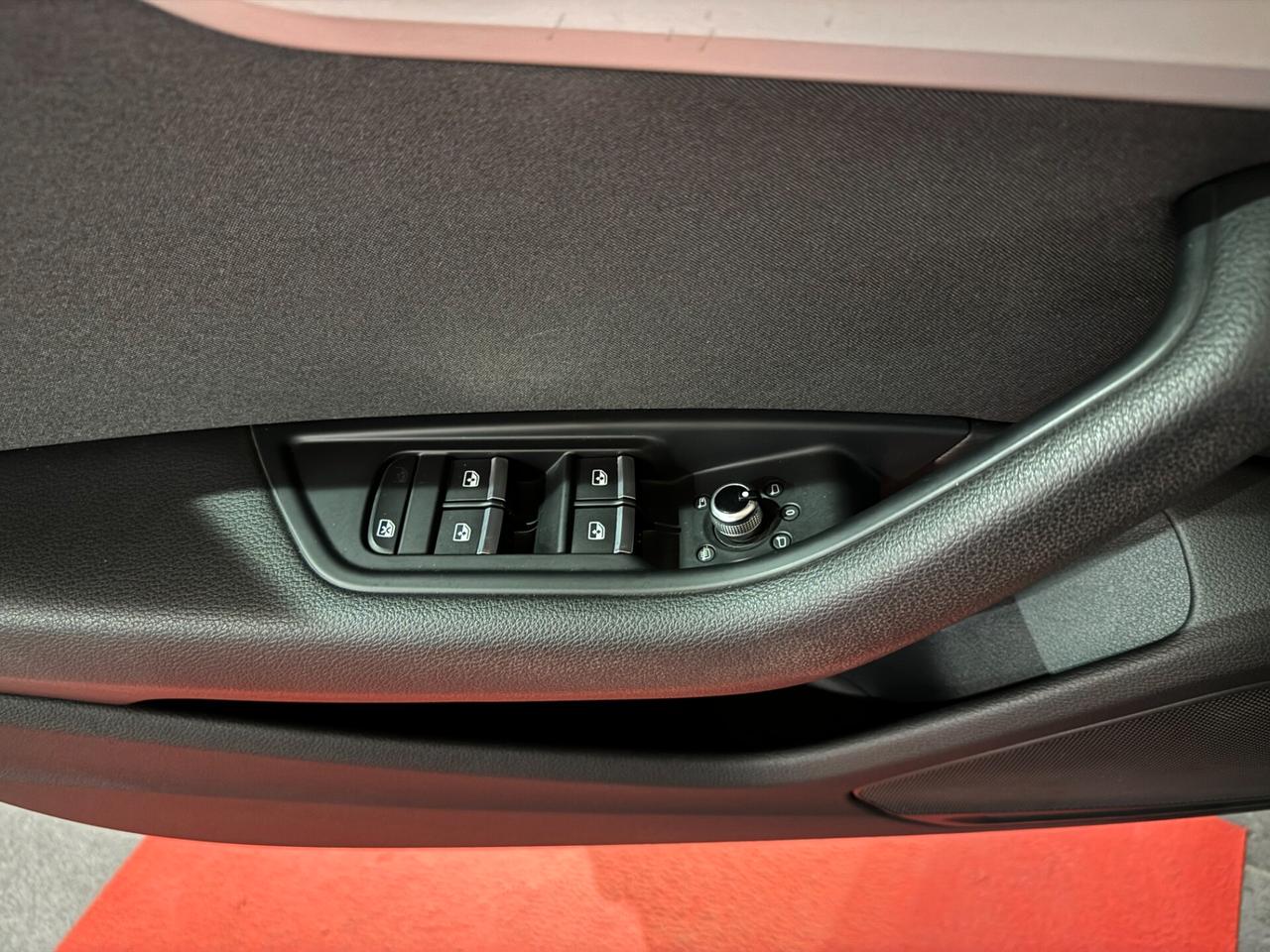 AUDI A4 AVANT 35 TDI S-TRONIC BUSINESS 2020