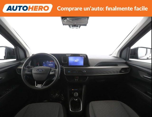 FORD Tourneo Courier 1.0 EcoBoost Titanium