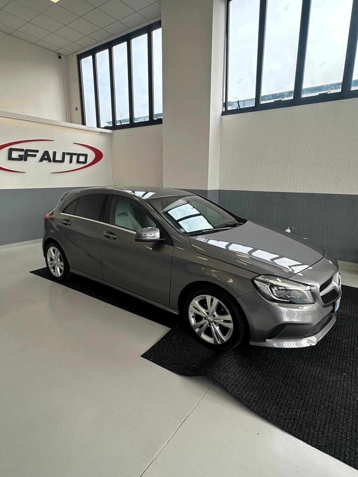 Mercedes-benz A 180 d Automatic Premium