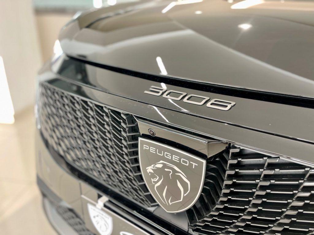 Peugeot 3008 GT Hybrid 145 TURBO A CATENA 8 ANNI DI GARANZIA