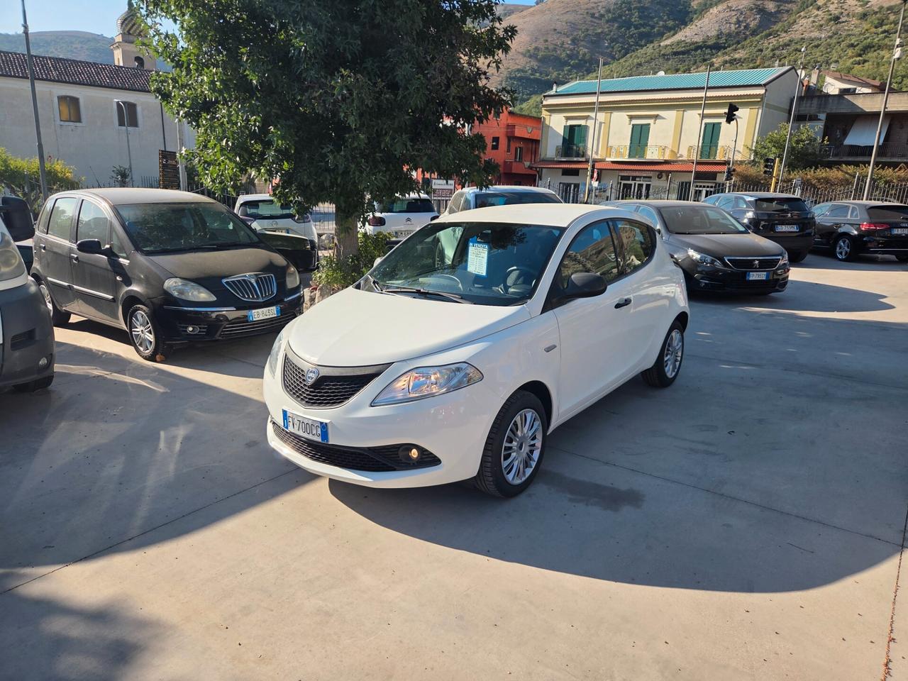 Lancia Ypsilon 1.2 69 CV 5 porte S&S Gold - 2019