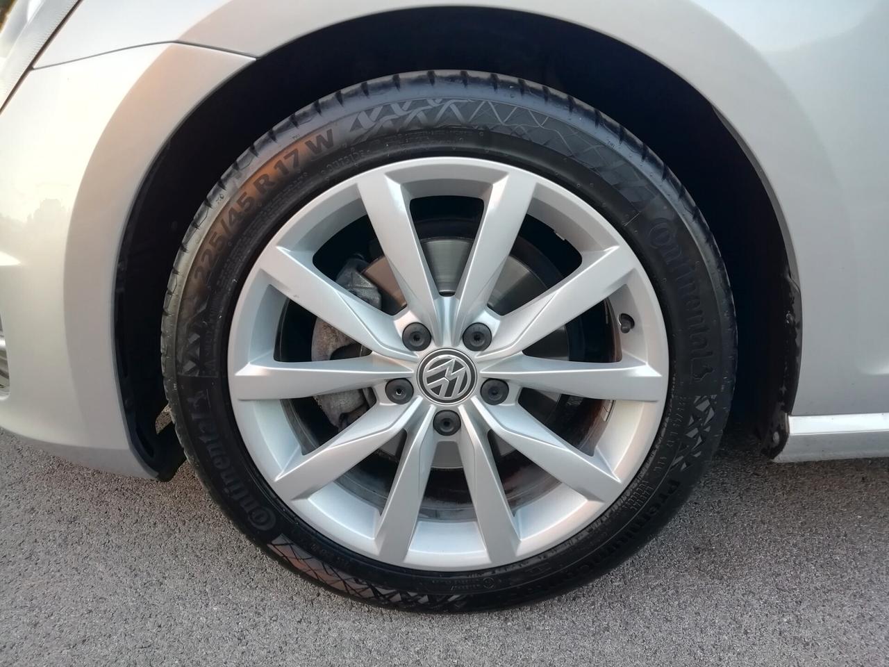Volkswagen Golf 1.6 TDI 110 CV 5p. Highline BlueMotion Technology "UNICO PROPRIETARIO"