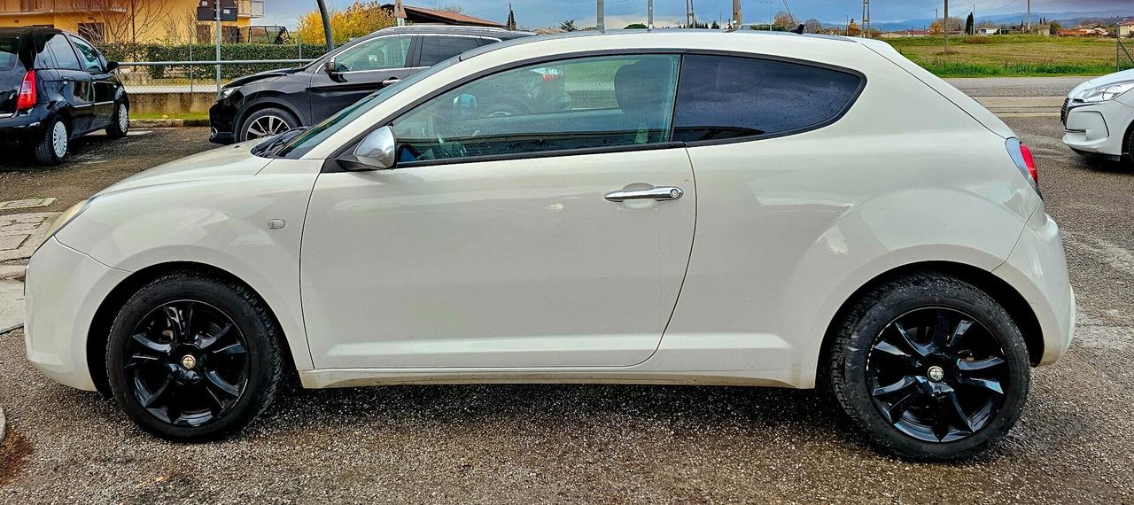 Alfa Romeo MiTo 1.4 105 CV M.air S&S Distinctive Sport Pack